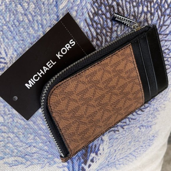 Michael Kors L Zip Mini Wallet - Picture 3 of 16